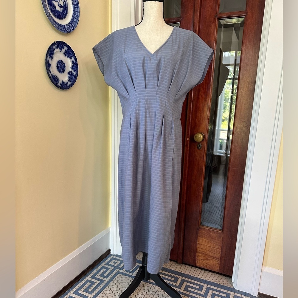 State Of Play | Linen Blend V-Neck Midi Dress W/Pleating & Dolman Sleeves, 16